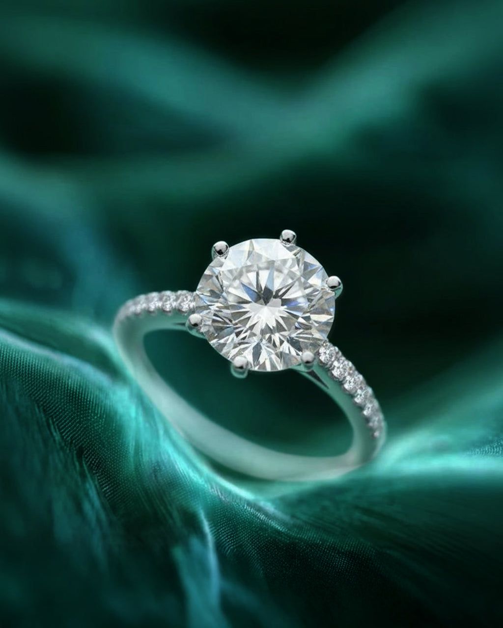 Eternal Lumière Ring